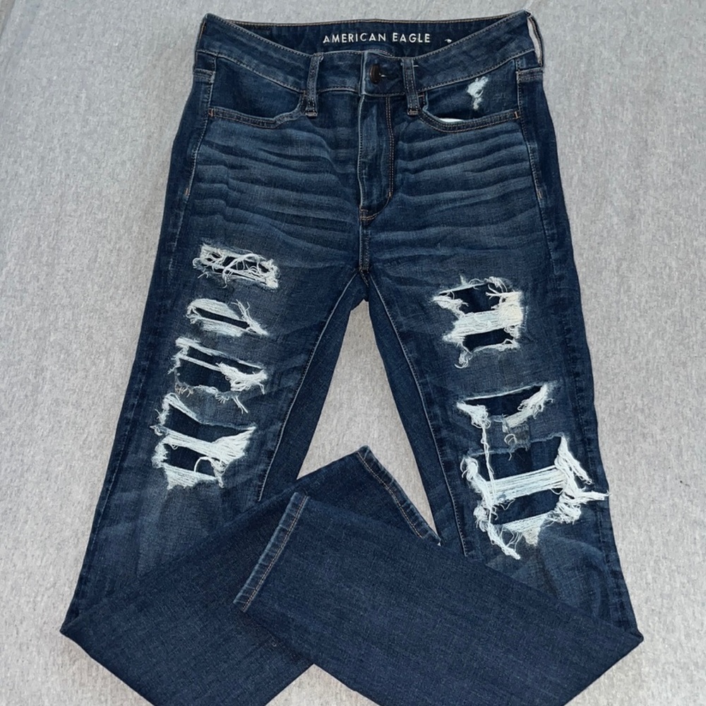 American Eagle Distressed Jeans